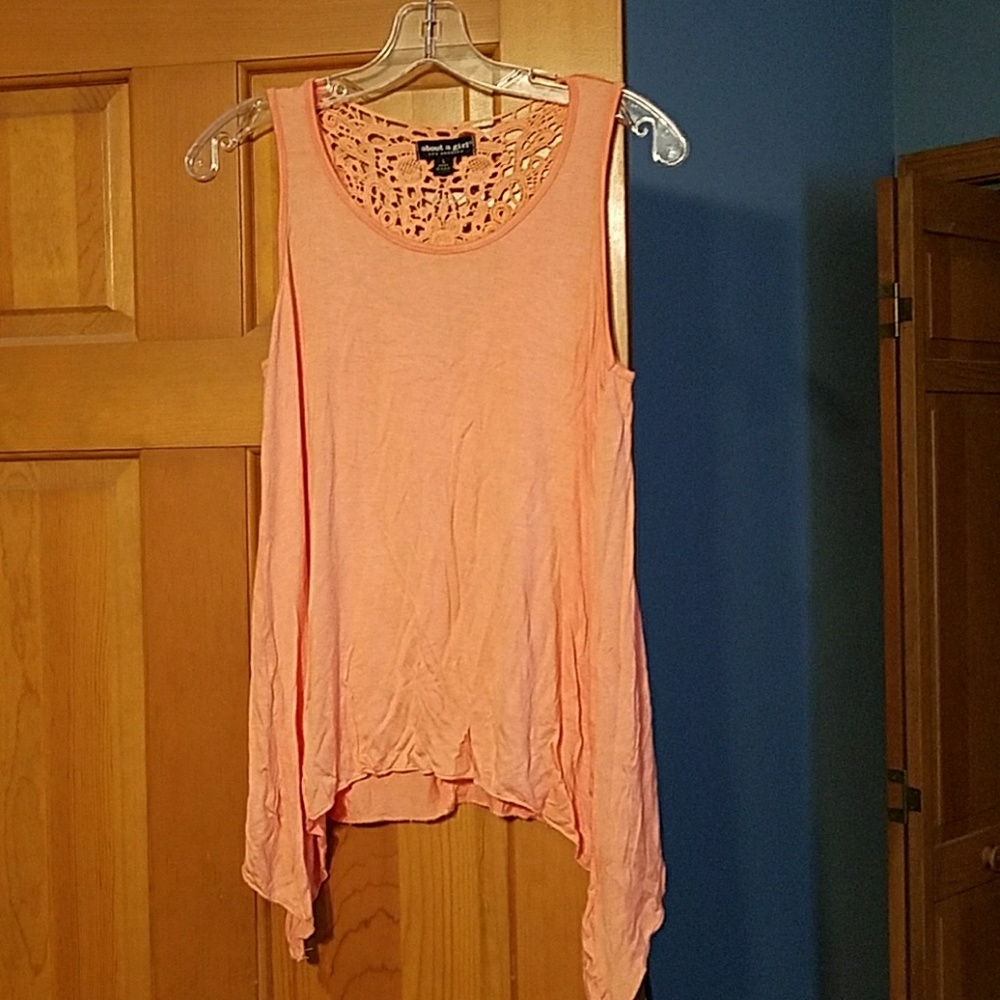 Peach colored tank top